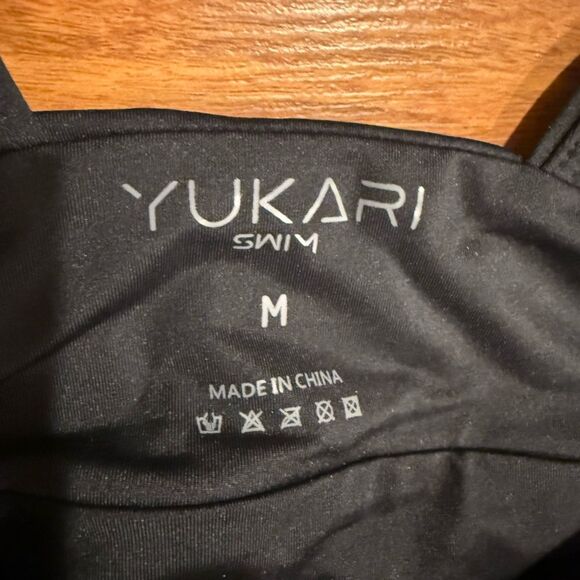 YAKISWIIM Womens Black One Piece Swimsuit NWT - Picture 5 of 5